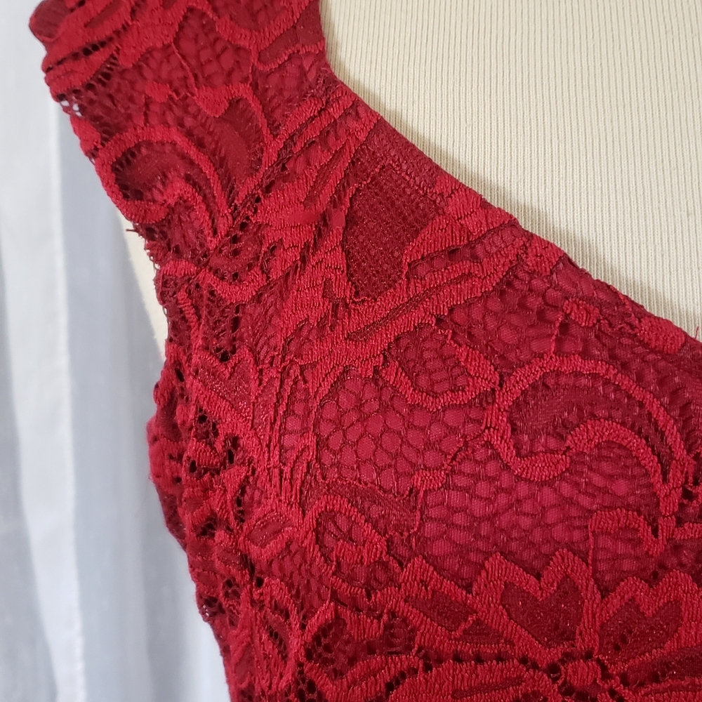 Ronni Nicole Red Dress - Picture 2 of 6